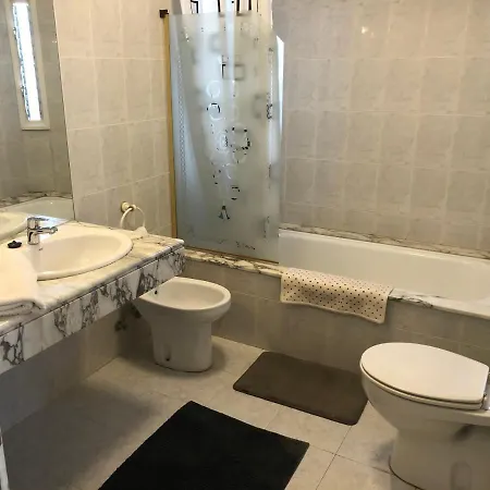Caserones 6, Attractive 2 Bed Bungalow Сasa de vacaciones Puerto del Carmen (Lanzarote)