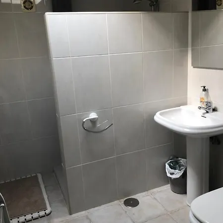Caserones 6, Attractive 2 Bed Bungalow * Puerto del Carmen (Lanzarote)